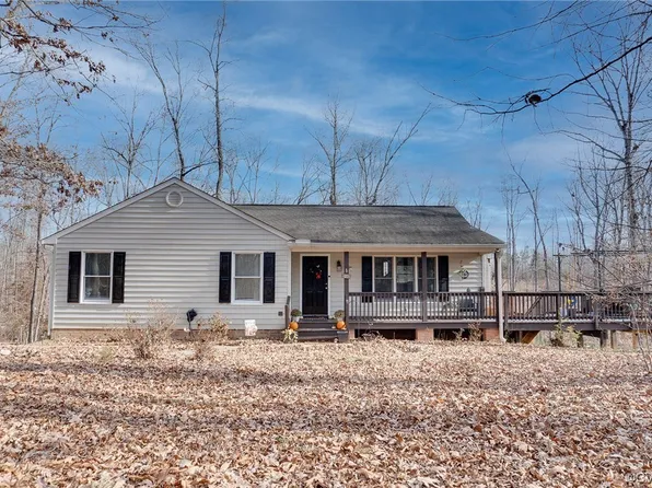 2715 Ravenwood Rd, Columbia, VA 23038