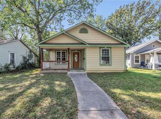 628 S Locust St, Ottawa, KS 66067