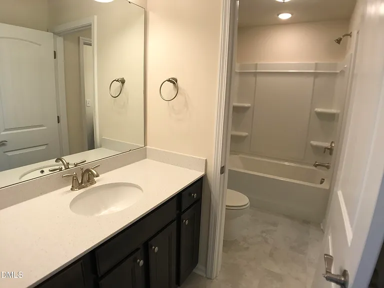 517 Hillman Bnd — Photo 24
