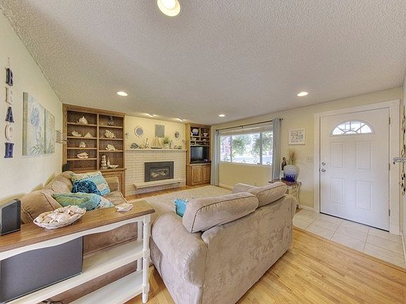 2nd image of 30556 54th Ave S