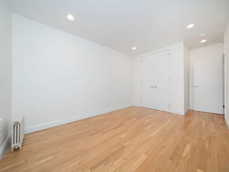 35 Fort Washington Ave #3F — Photo 13