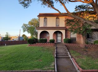 2300 Chapel Hill Ln, Arlington, TX 76014