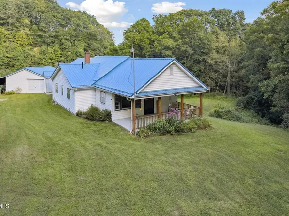 210 Sweetwood Ln, Cleveland, VA 24225