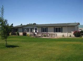 975 NW Dandelion Ln, Mountain Home, ID 83647