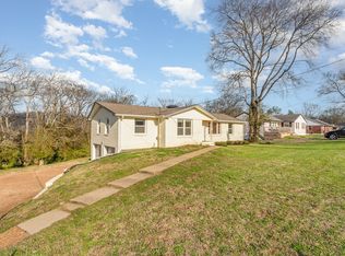 2521 Gardner Ln, Nashville, TN 37207