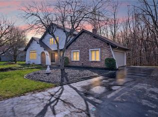 30 Silver Ridge Dr, Rochester, NY 14626