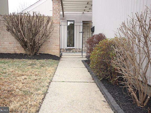 4th image of 19112 Brooke Grove Ct