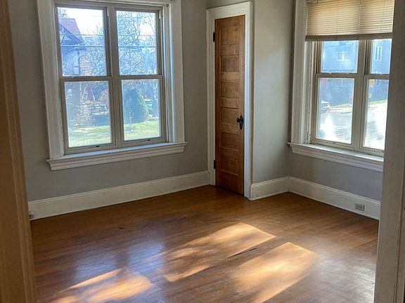 5th image of 512 Wallace Ave #518/03