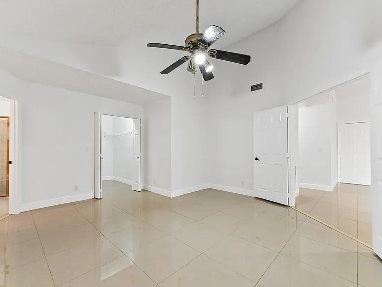 5421 Helene Cir — Photo 22