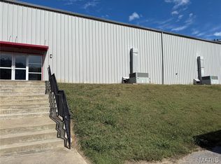 2002 Chambers Rd, Saint Louis, MO