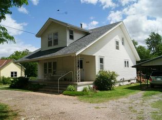900 S Walnut St, Newton, KS 67114