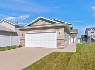 3229 62nd Ave S, Fargo, ND 58104