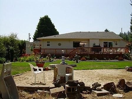 Barbecue/Firepit area