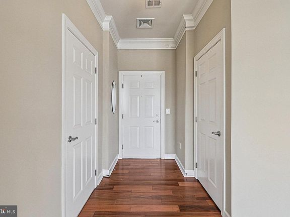 4th image of 680 Watermans Dr APT 505