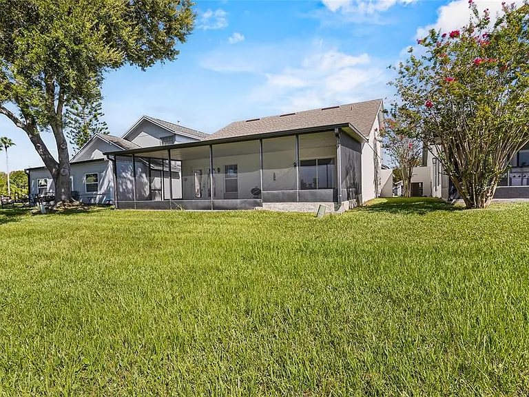 5673 Parkview Lake Dr — Photo 36
