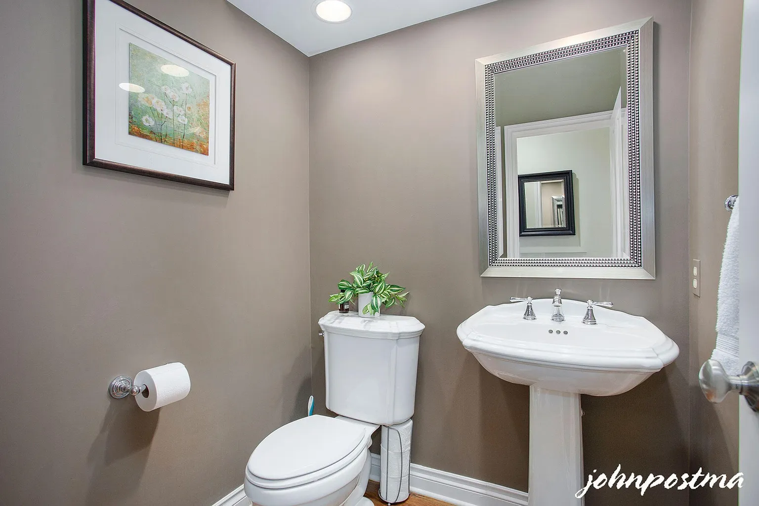 6601 Donnegal Ct SE photo 1
