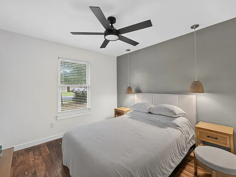 7803 Woodcroft Dr — Photo 15