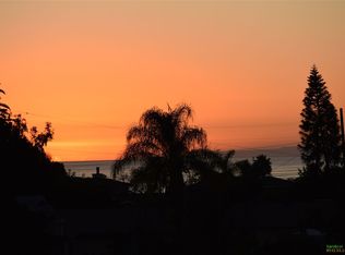 1832 Westview Dr, Encinitas, CA 92024