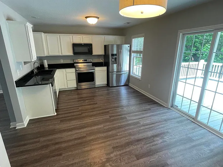 146 Broadleaf Dr — Photo 10
