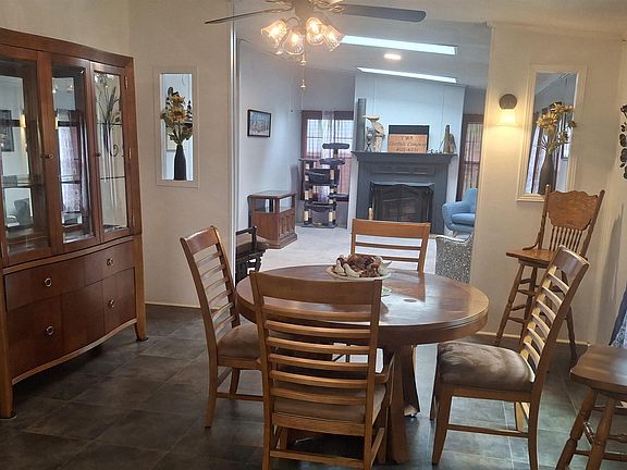 4th image of 8 Preakness Ct