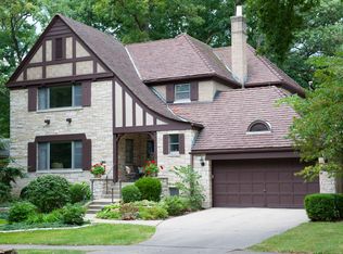 526 N Edgewood Ave, La Grange Park, IL 60526