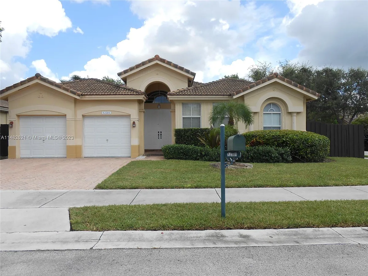 Building Photo - 12301 SW 124th Ter