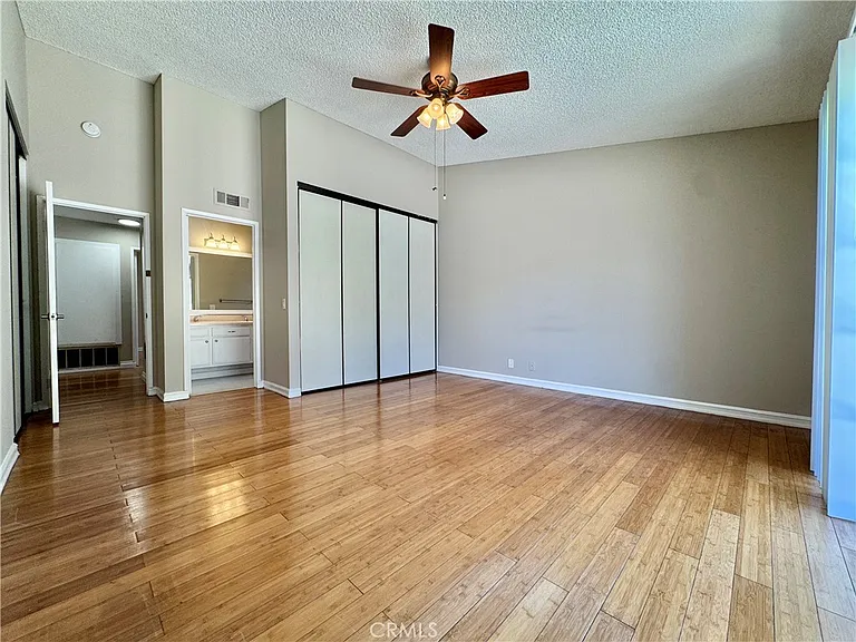 1421 Meadow Glen Rd — Photo 28