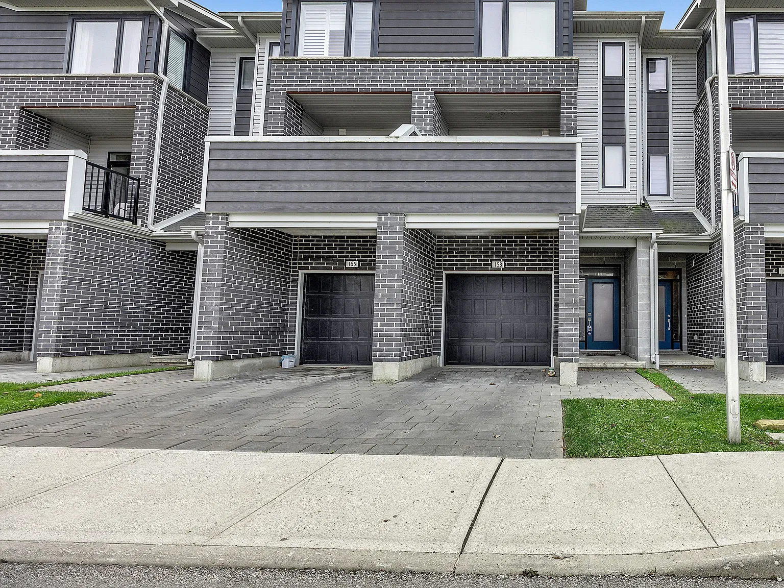 4 bed, $2,450 — Photo 1
