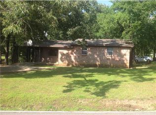 8525 Ouachita Dr, Hackett, AR 72937