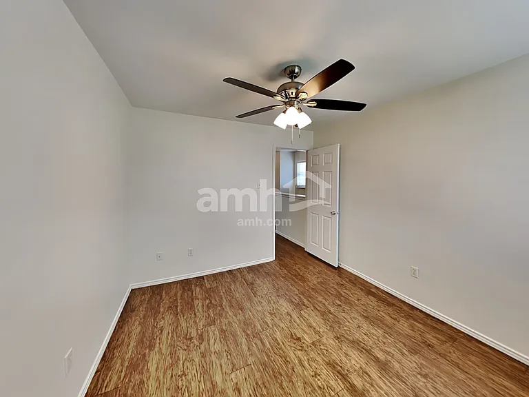 2848 Deerfern Ln — Photo 17