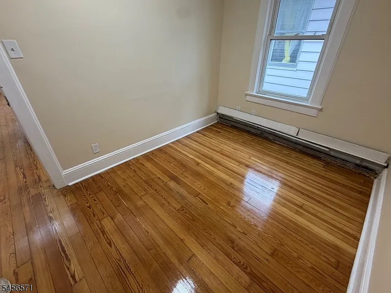 2 bed, 1.0 bath, $2,600 — Photo 4