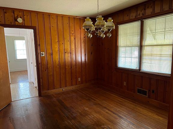 5th image of 520 Lucerne Dr