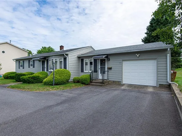 112 Prospect Hill Ave, West Warwick, RI 02893