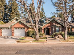 1438 E Cromwell Ave, Fresno, CA 93720