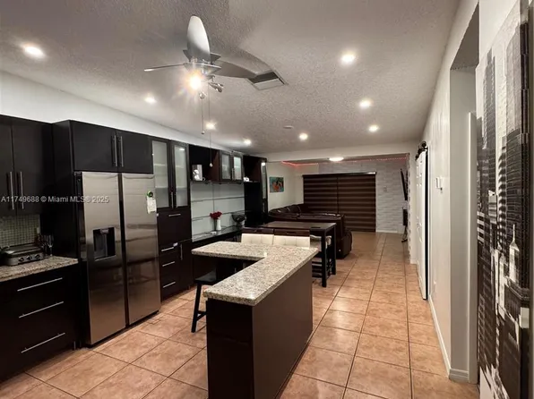 6451 NW 190th Ter, Hialeah, FL 33015