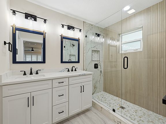 4th image of 1479 SW Seahawk Way
