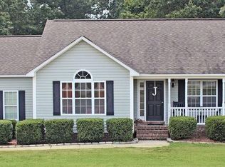 141 Fox Chase Ln, Smithfield, NC 27577