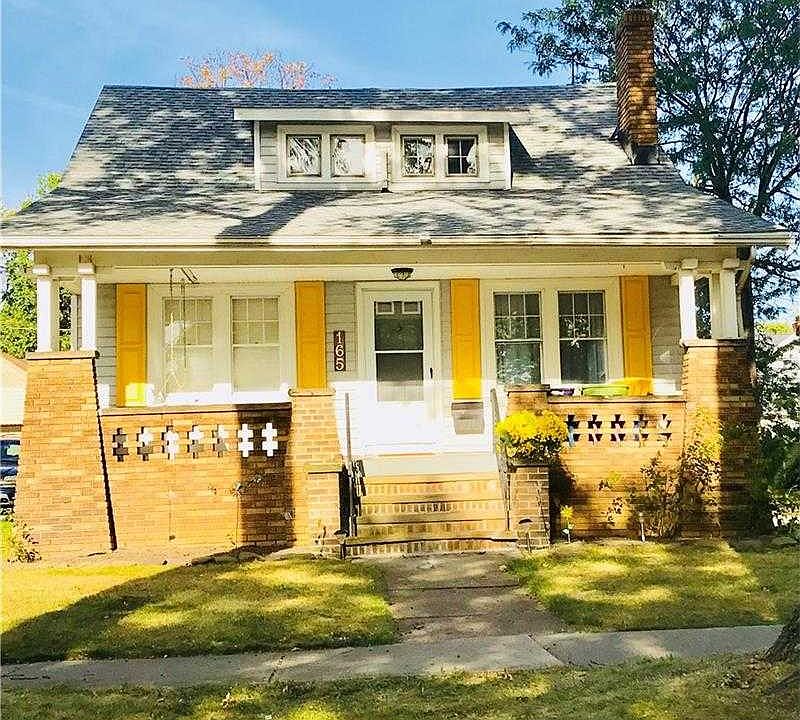1st image of 165 E 191st St