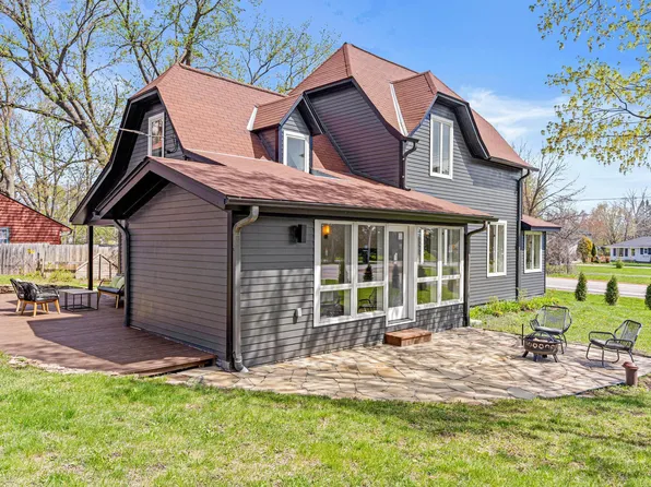 1395 Brown Rd S, Wayzata, MN 55391
