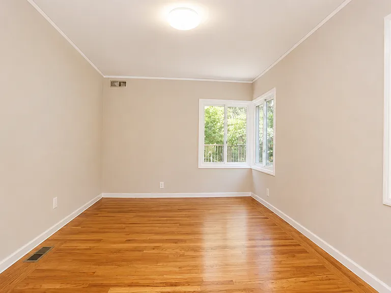 125 Beauforest Dr — Photo 23