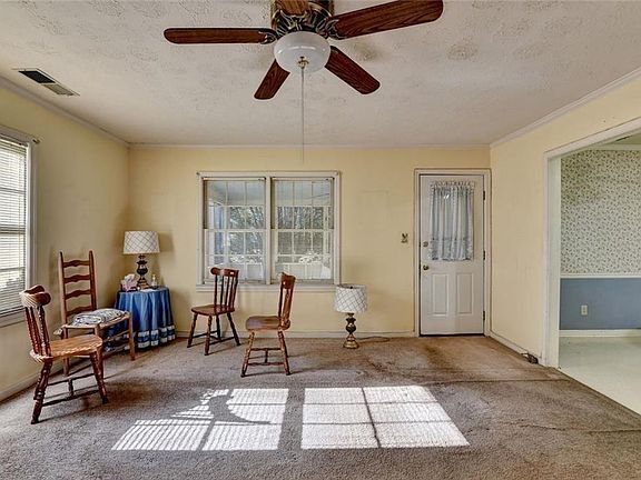 5th image of 3981 Forrest Ct