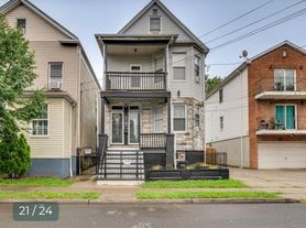 530 Court St, Elizabethport, NJ