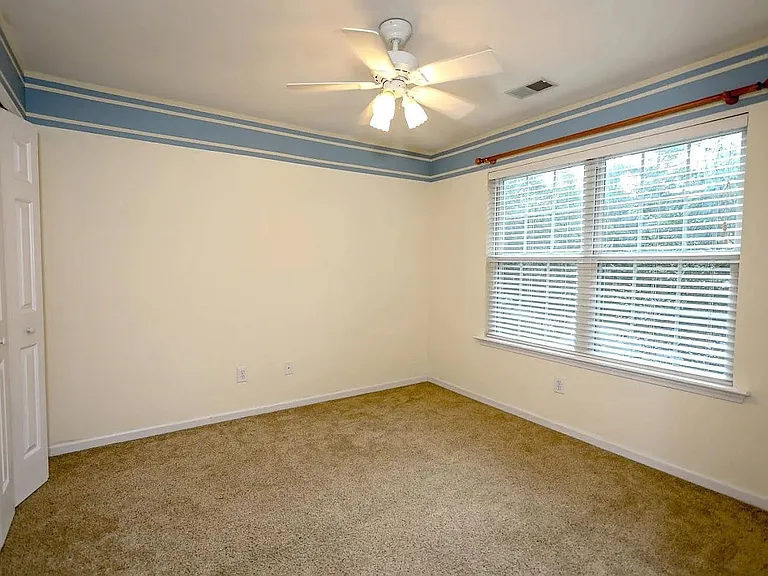 7 Back Bay Ct — Photo 22