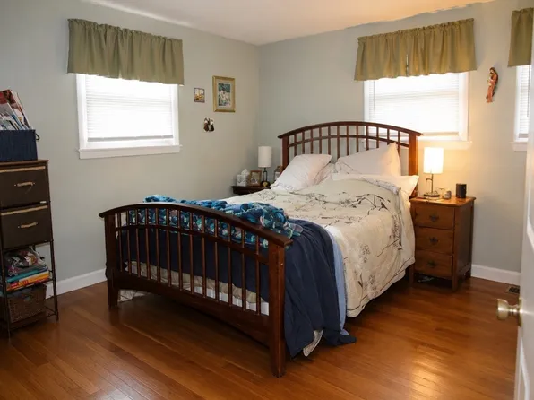14 Yale Dr, Milford, MA 01757