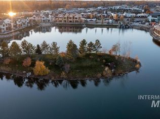 1192 S Sunset Cove Ln, Eagle, ID 83616