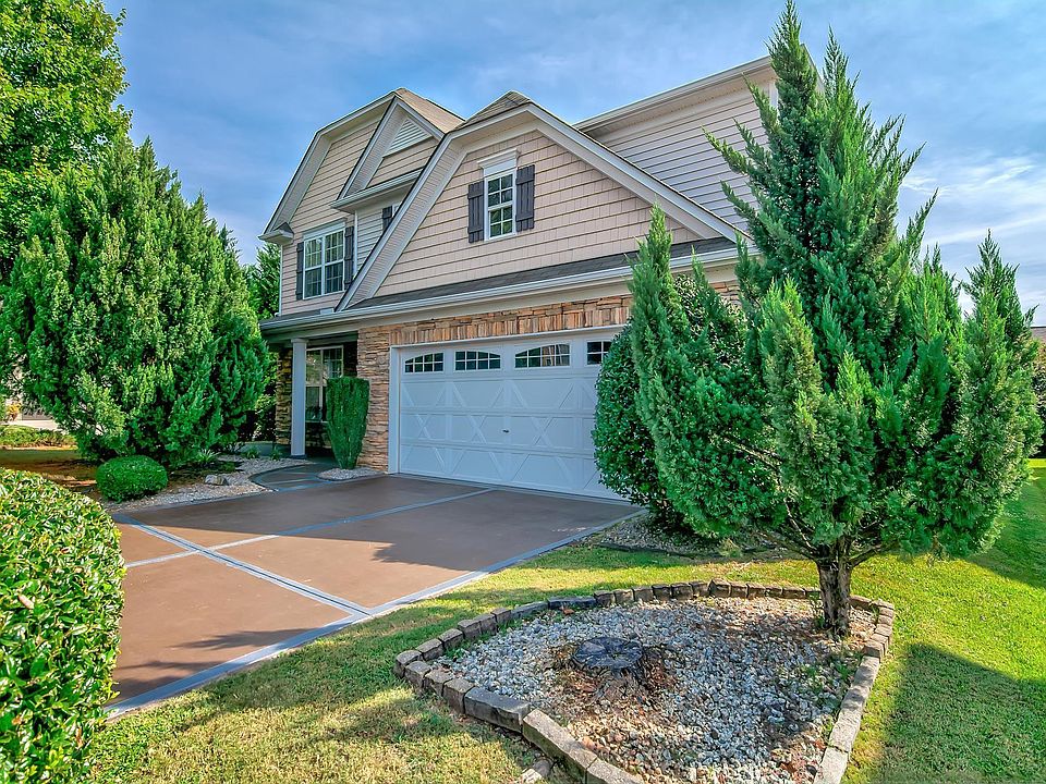 1st image of 101 Windsor Creek Ct
