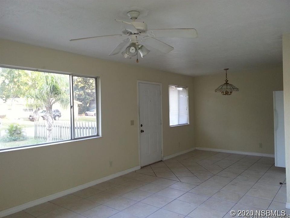 2nd image of 2708/2710 Fern Palm Dr