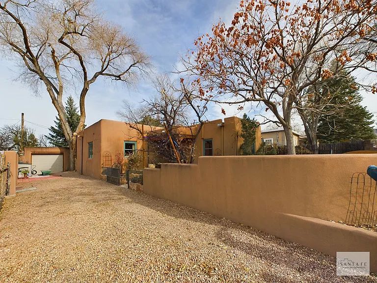 303 Sena St — Photo 24