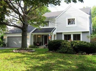 660 Oak Knoll Dr, Perrysburg, OH 43551