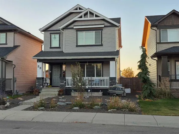61 N Drake Landing Loop, Okotoks, AB T1S 0H3